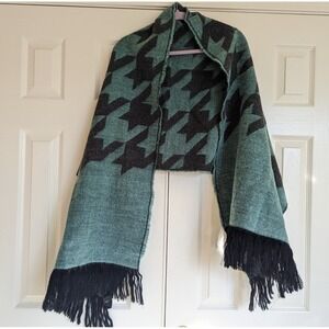 H&M Shawl Scarf Wrap  Fringed Trimmed Reversible Black Green One Size Acrylic